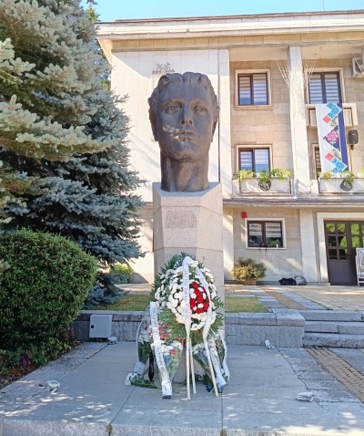 188 години от рождението на Aпостола